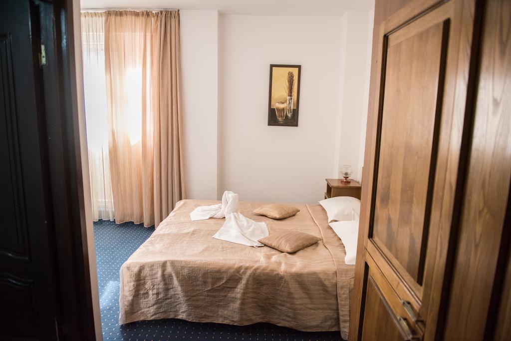 Hotel Dynes Ефоріє-Норд Екстер'єр фото